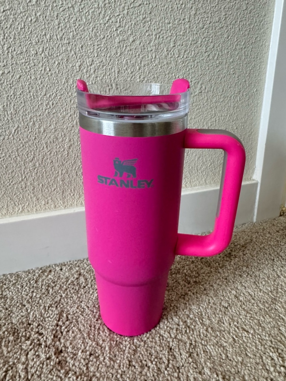 Stanley Quencher H2.0 FlowState Hot Pink 30oz Tumbler